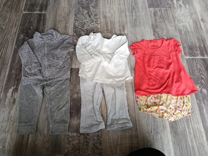 Lot vêtements fille - photo numéro 2