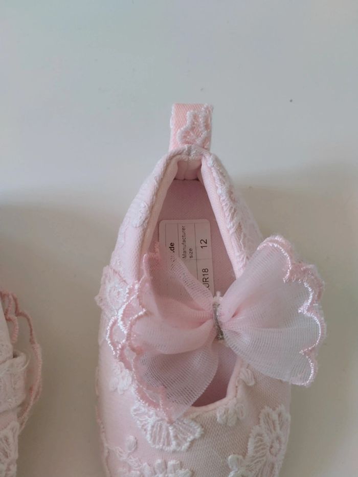 Chaussures bébé fille taille 18 - photo numéro 5