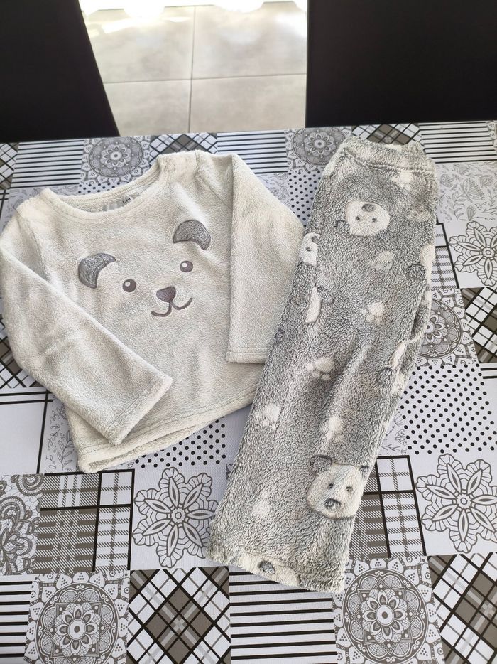 Lot vêtements garçon 4 ans - photo numéro 9