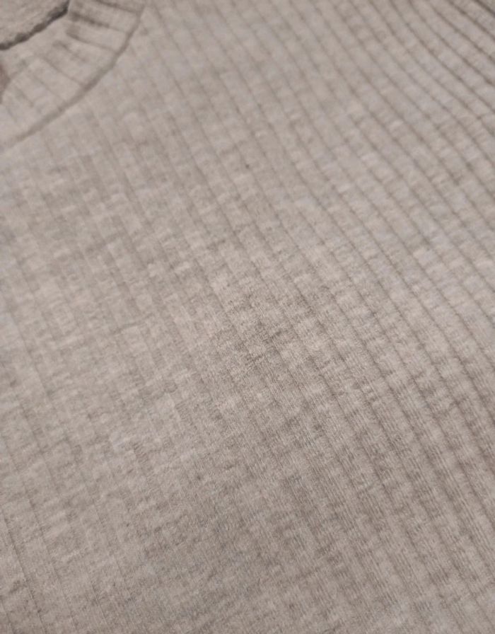 T-shirt gris - photo numéro 7
