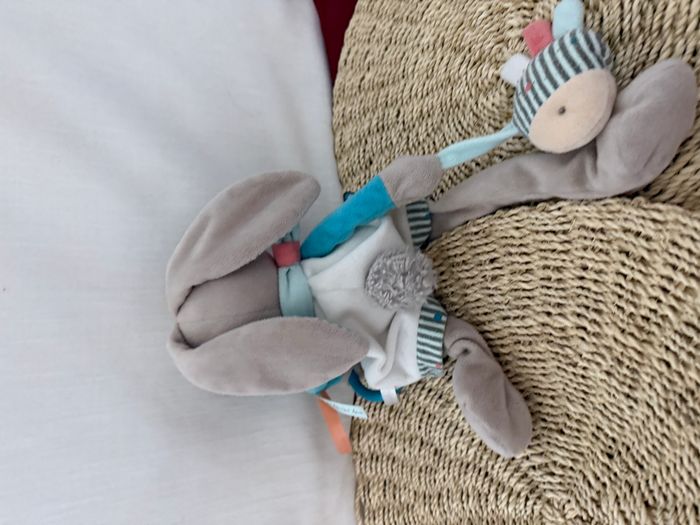 Peluche lapin activité DOUDOU ET COMPAGNIE Happy - photo numéro 3