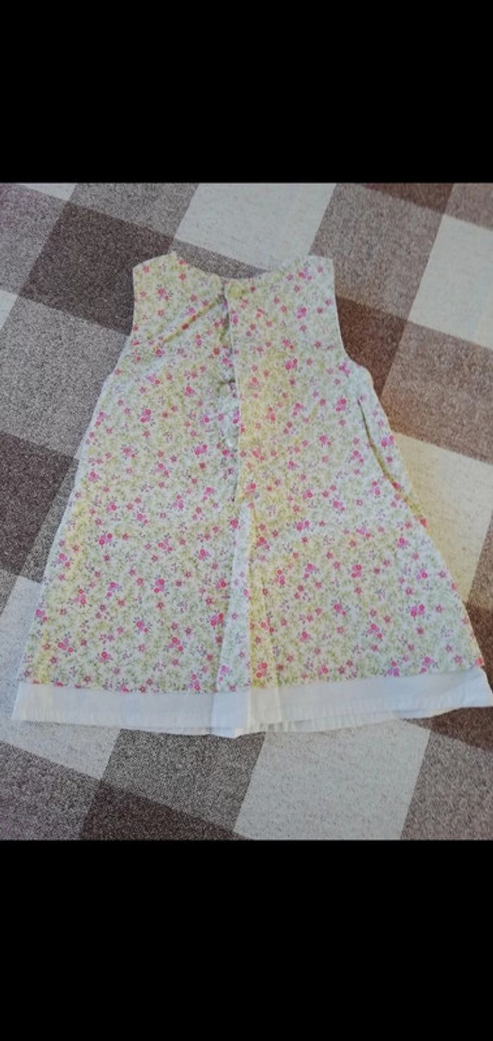 Robe à fleurs sans manches 6 mois obaibi - photo numéro 3