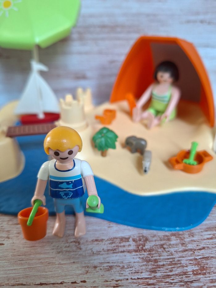 Figurines Playmobil Vacances à la plage - photo numéro 3