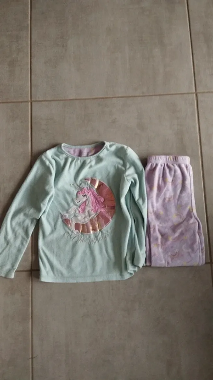 Pyjamas licorne 8/9 ans Primark épais fille - photo numéro 3