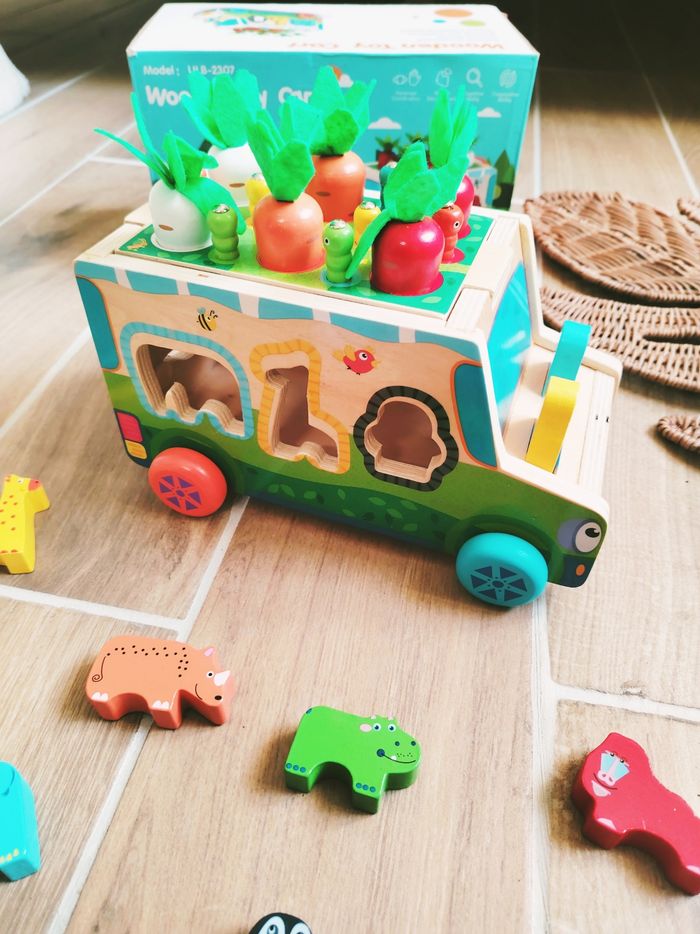 🥕Camion d'éveil 3 en 1 potager, pêche à la ligne et animaux boîte à formes en bois - photo numéro 6