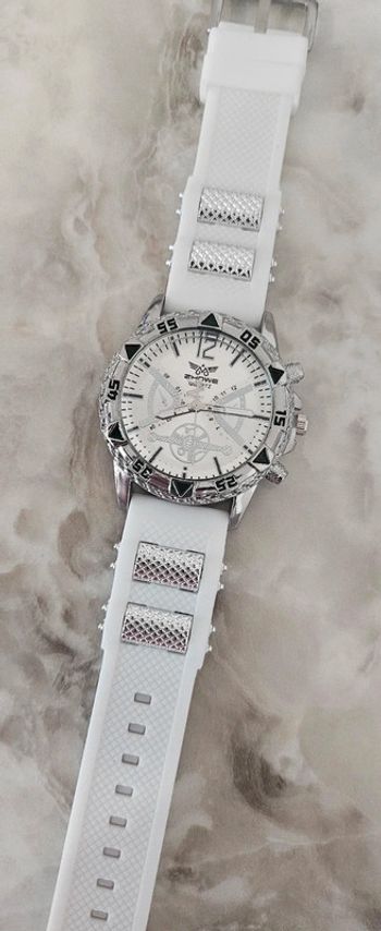Montre pour homme neuve