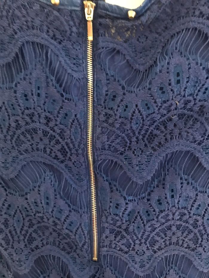 Robe bleue dentelle - photo numéro 6