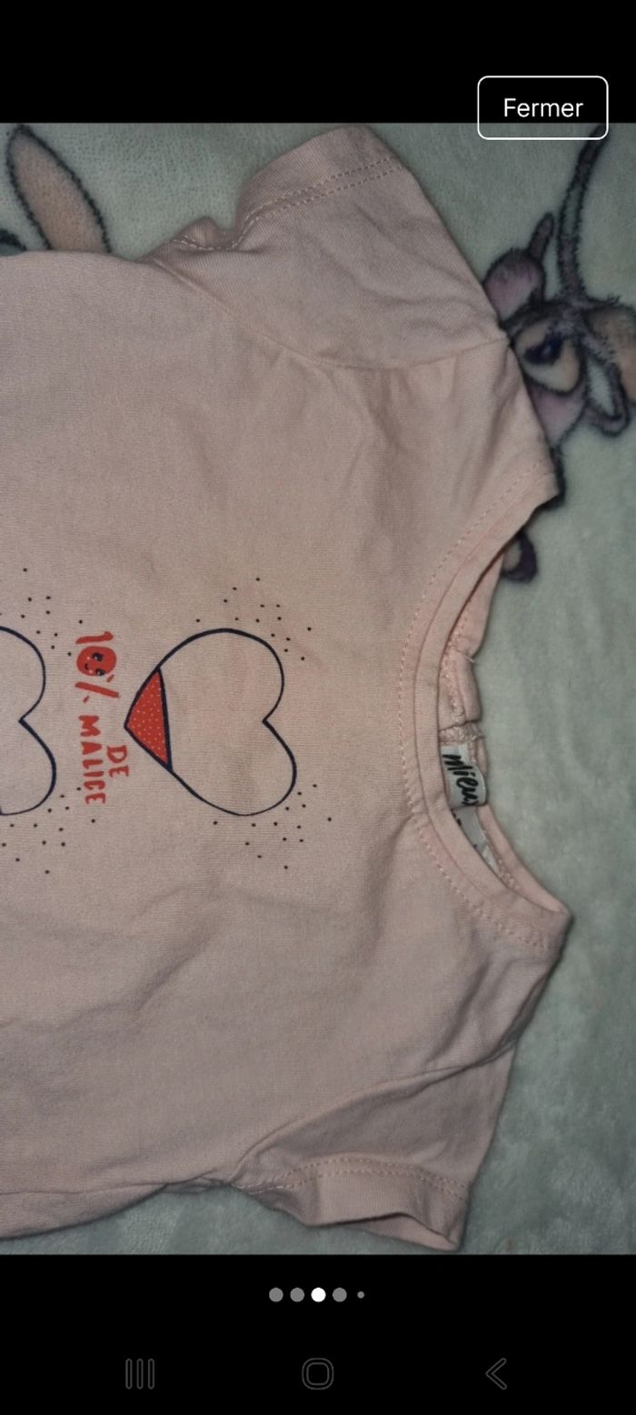 Tee-shirt manche courte 6 mois en très bon état - photo numéro 2