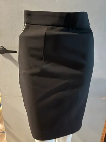 Jupe noir droite H&M en 34
