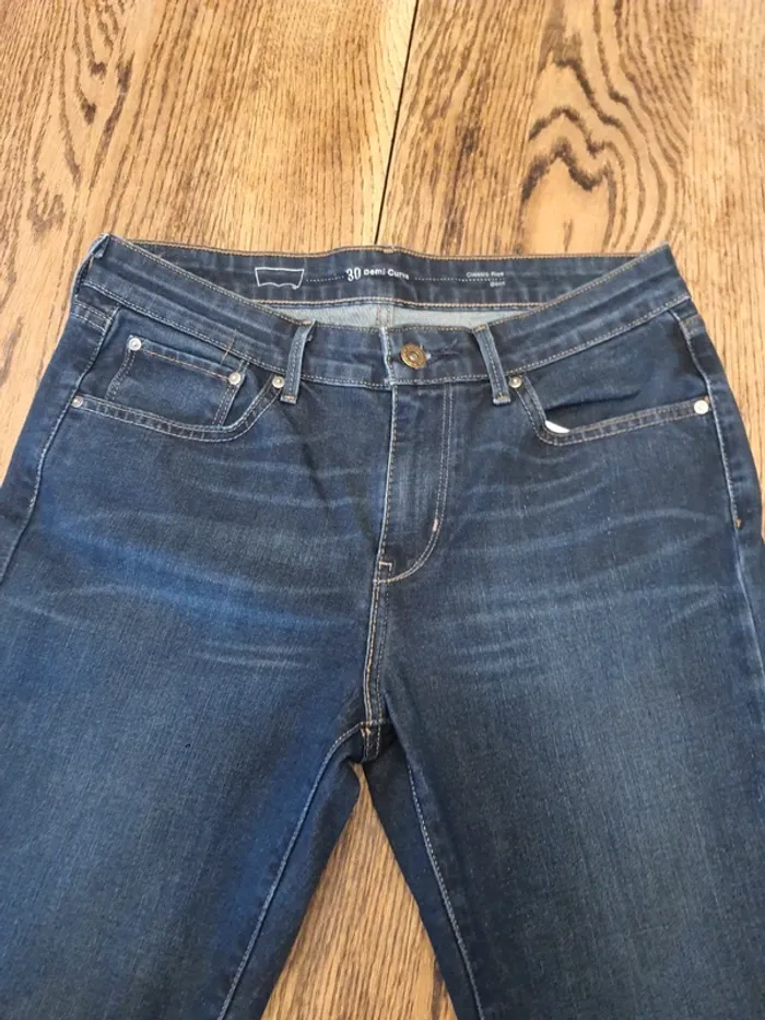 Jeans Levi's femme W 30 demi curve fr 40/42 - photo numéro 3