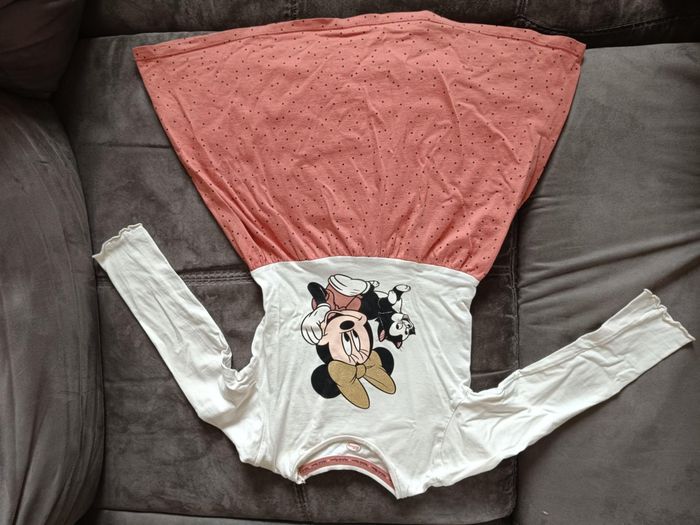 Robe manche longue rose et blanche fille 7 ans Minnie