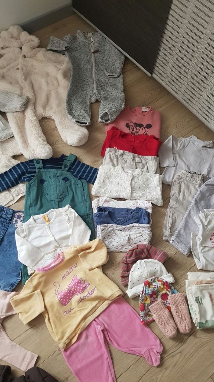 Lot de 6  mois bébé fille hiver - photo numéro 2