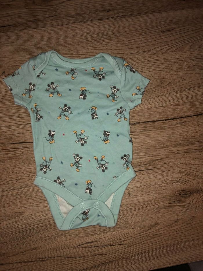 Lot de body bébé - photo numéro 9