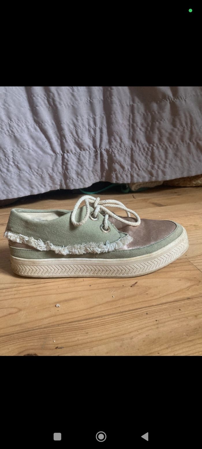 Chaussures armistice 38 compensées vert et bronze a lacets
