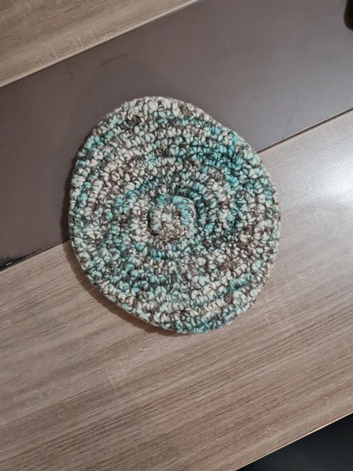 Béret chapeau hiver vert - fait main laine