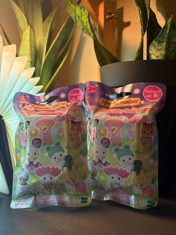 Sylvanian Families - Lot de 2 Sachets Mystère Contenant 1 Bébé Sylvanian 