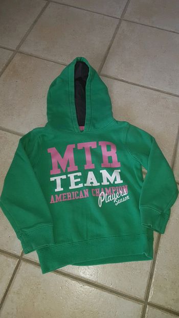 Pull capuche vert