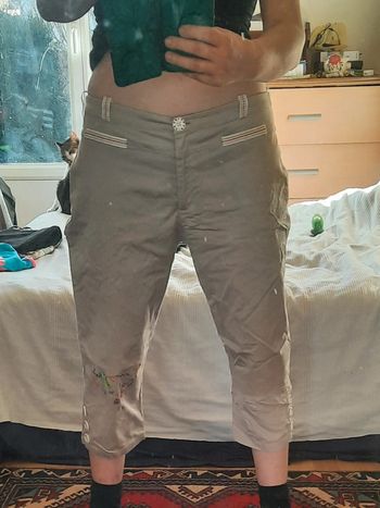 Pantacourt beige taille 44 marque all beautiful enjoy