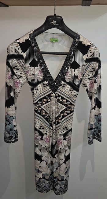 Robe manche 3/4 col V XS