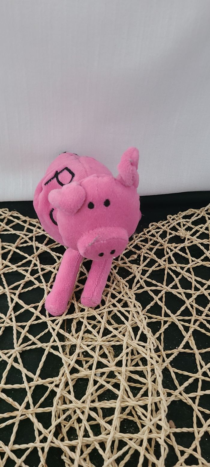 Peluche doudou pour cochon Bang on the Door, millésime 1999. - photo numéro 2