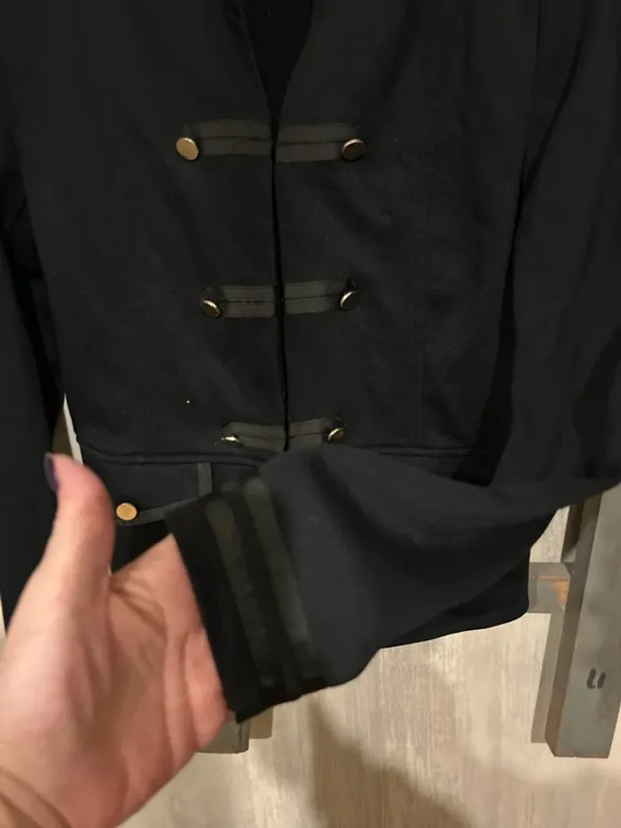 Gilet ou veste habillée - photo numéro 3