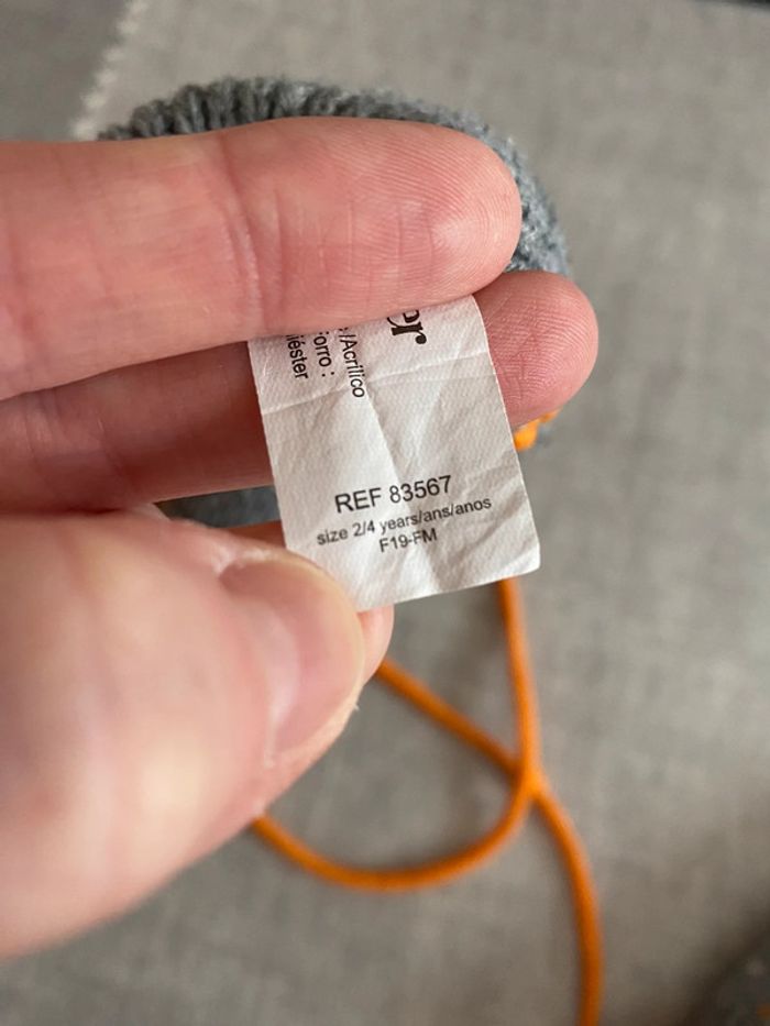 Bonnet + mouffles isotoner 2/4 ans - photo numéro 4