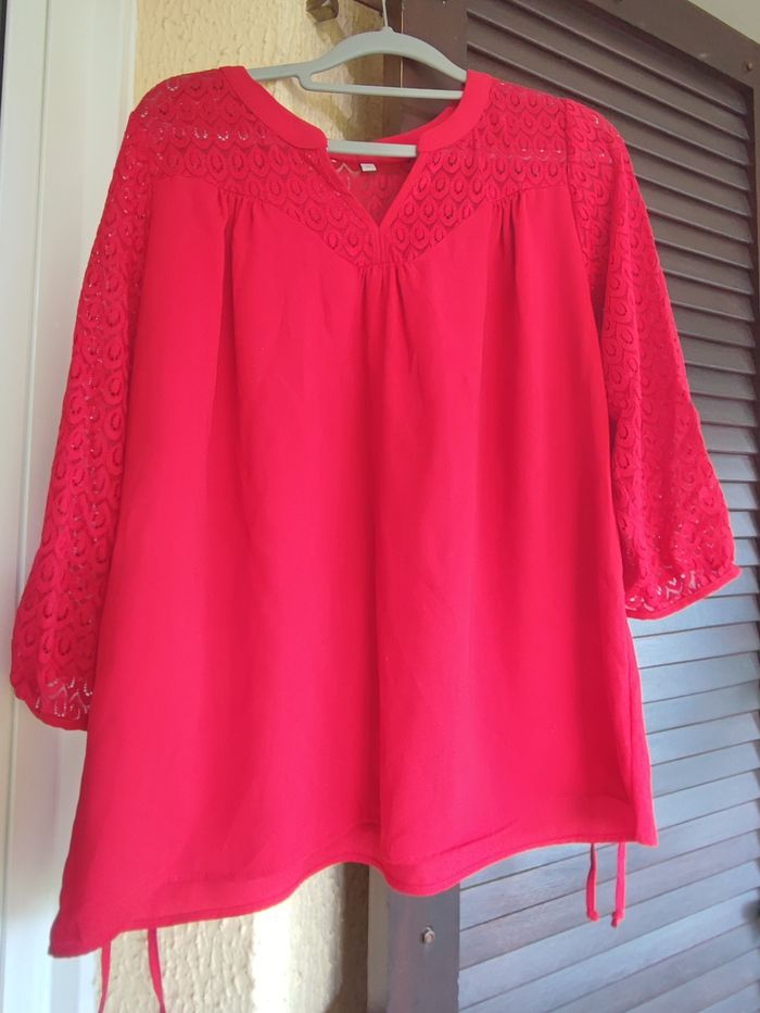 Jolie blouse rouge