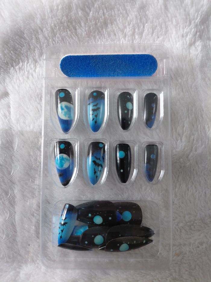 Faux ongles pour Halloween