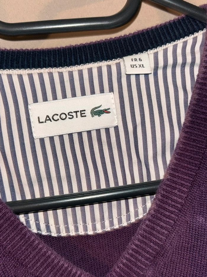 Pull violet col en V#Lacoste authentique #taille 40/42 - photo numéro 2