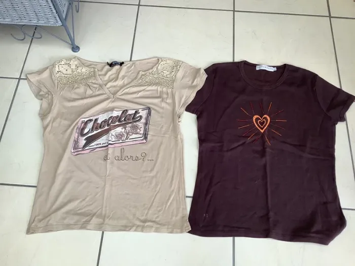 2 tee-shirts