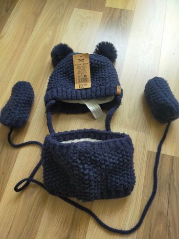 Bonnet écharpe moufles