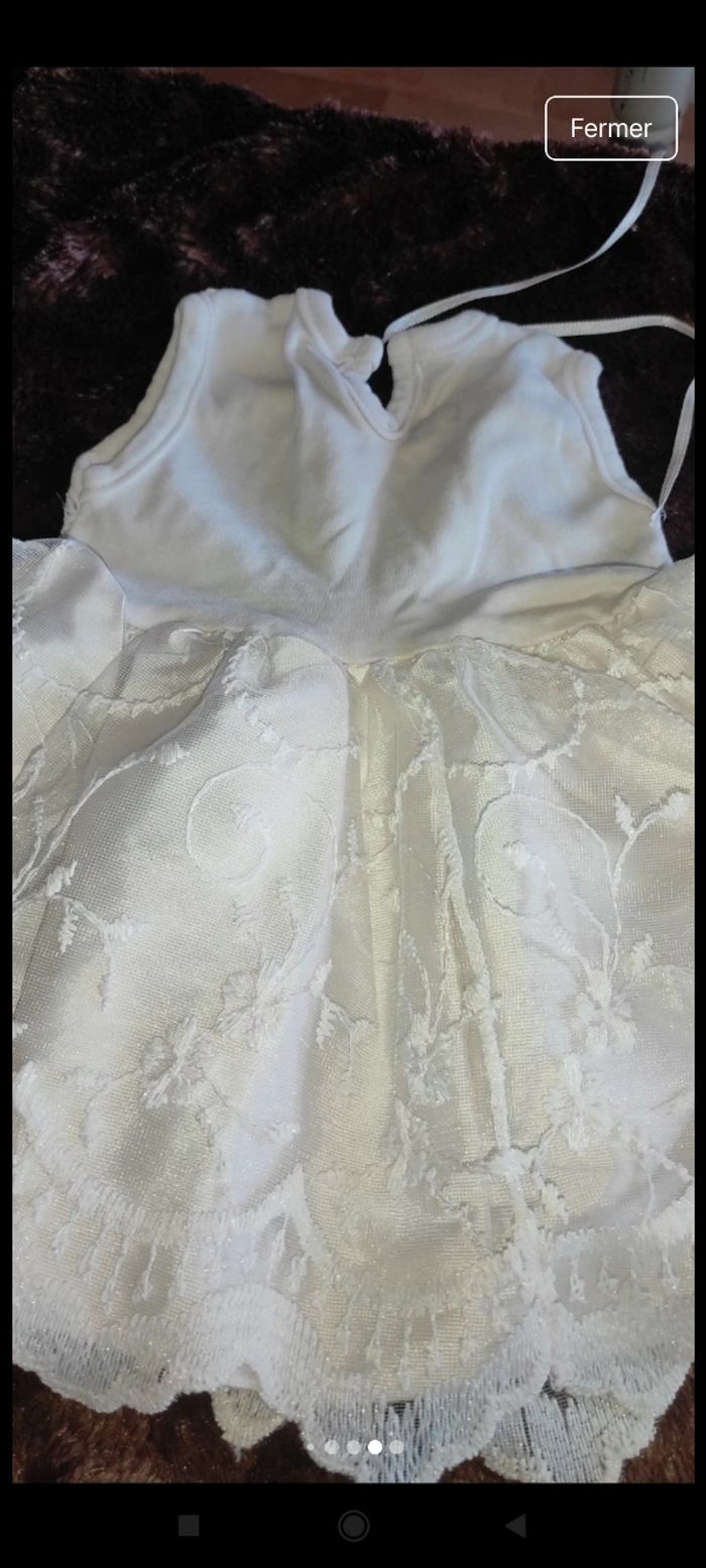 Très belle robe bébé e2 - photo numéro 3