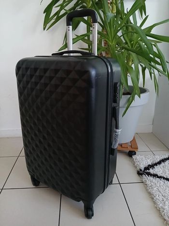 Valise de voyage Noire Neuve 61 cm 🌿🌈