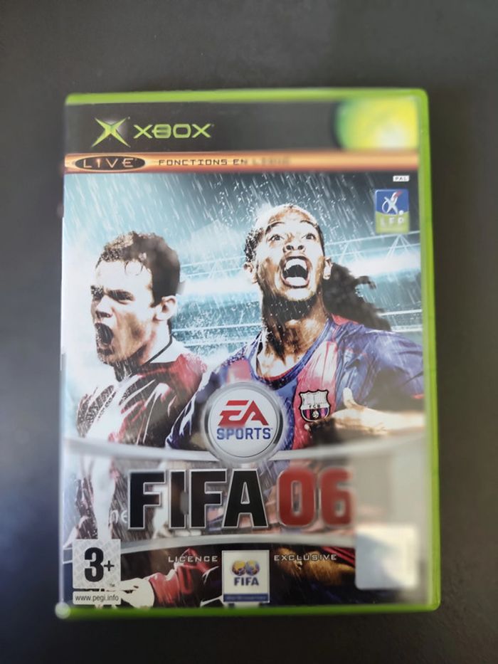 Boîtier Fifa 06 xbox - photo numéro 2