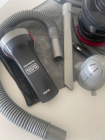 Aspirateur de voiture Black &Decker 