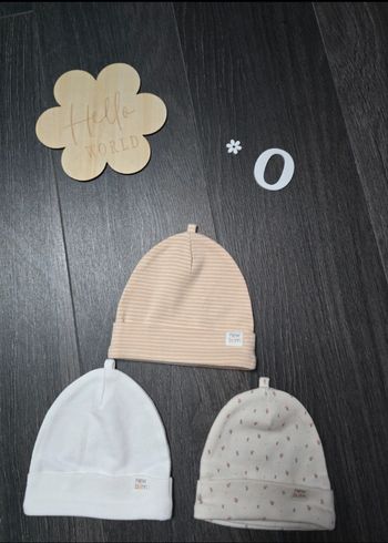Bonnets naissance neuf 