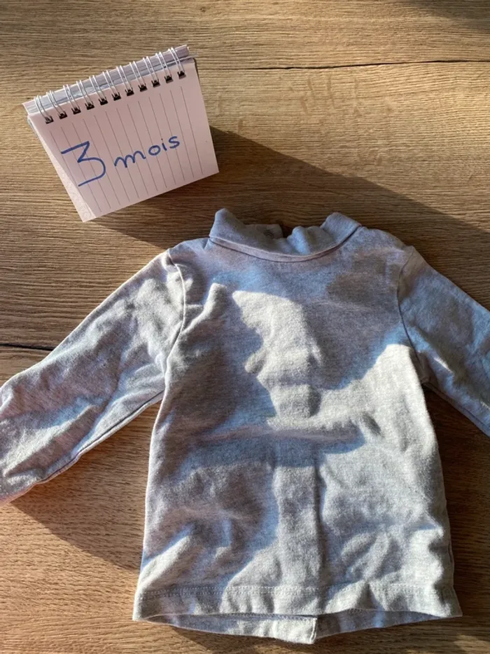 T-shirt manches longues 3 mois