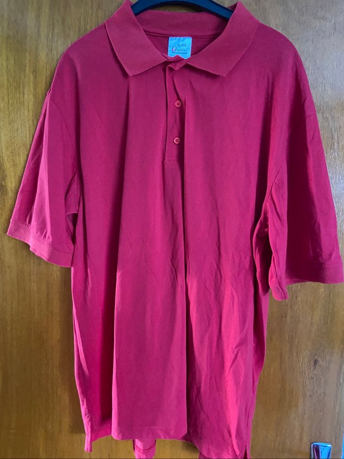 Tee shirt polo rouge Bordeaux