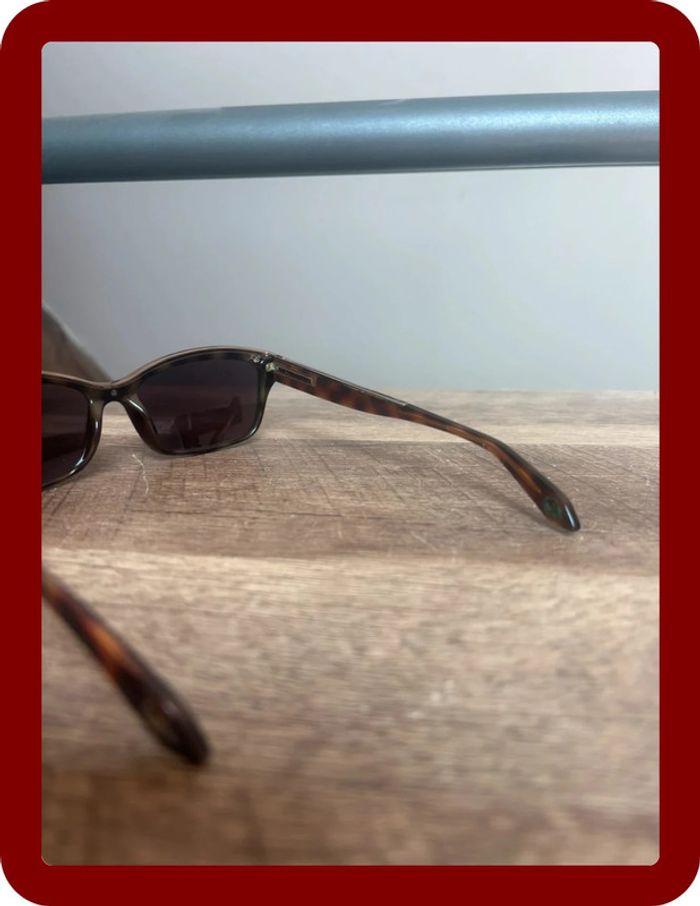 Lunette de soleil Givenchy verre carré année 2000 noir et doré - photo numéro 6