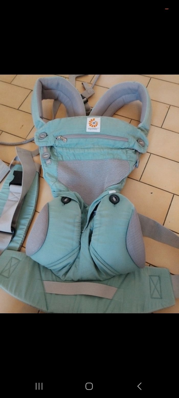 Porte-bébé Ergobaby 360 + insert nouveau né - photo numéro 2