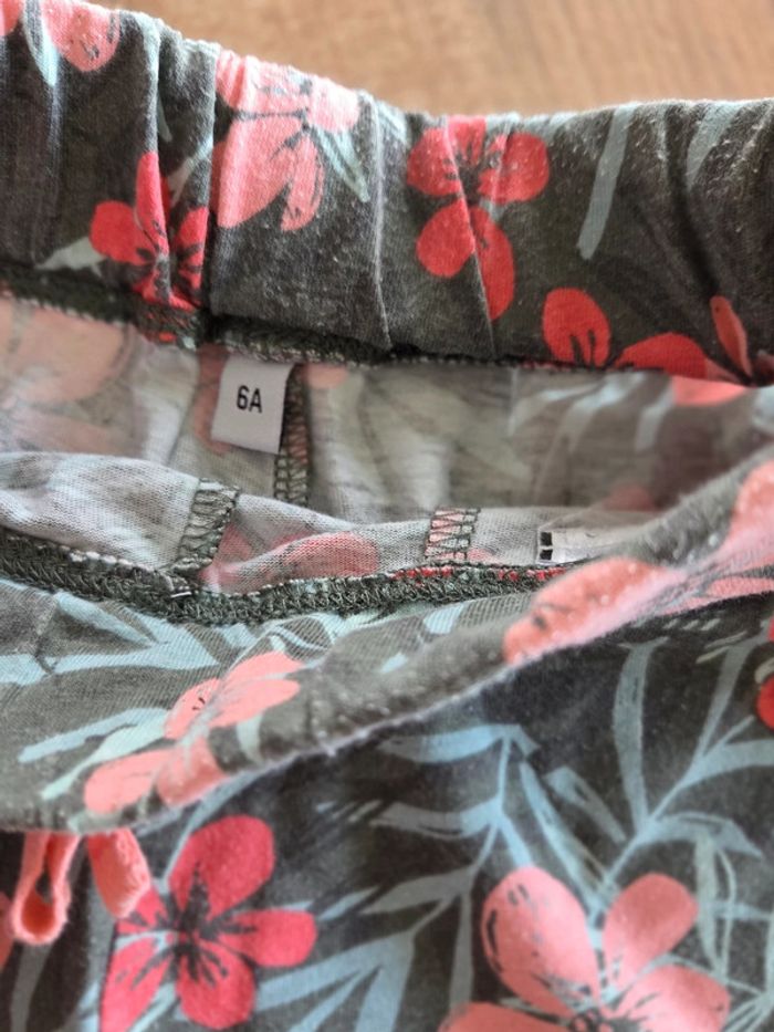 Short fleuri 6 ans - photo numéro 3