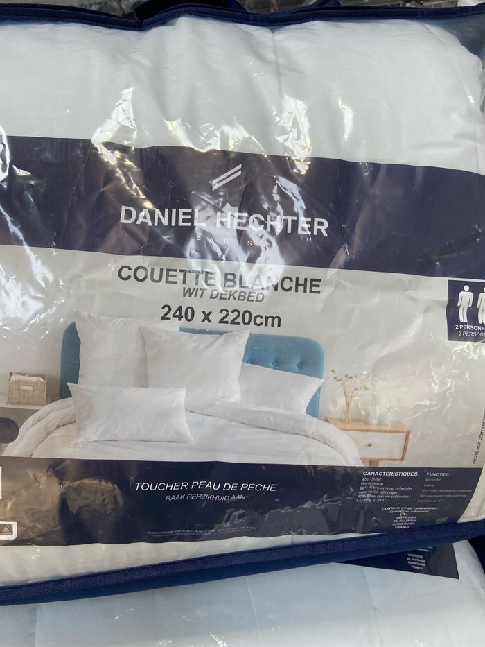 Couette Daniel hechter neuf 200/240