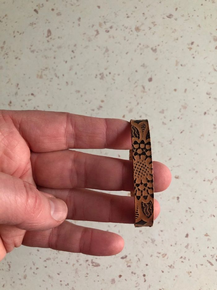 Bracelet en cuir pour enfant - photo numéro 4