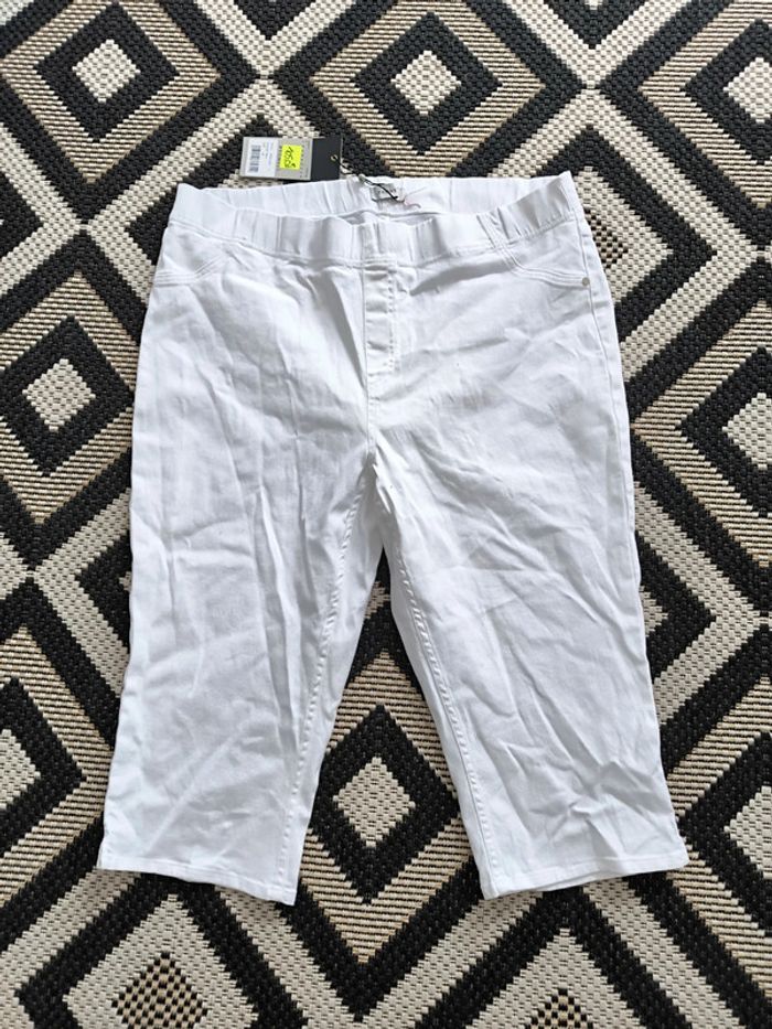 Pantacourt promiss taille 50 blanc neuf