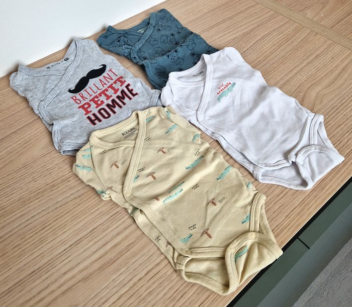 Lot de 4 pyjamas et 4 bodies ML bébé garçon 1mois Très bon état - photo numéro 5