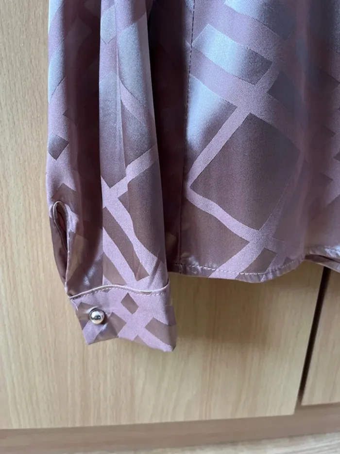 Chemise rose satinée - photo numéro 3