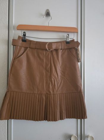 Mini jupe simili cuir taille M neuve