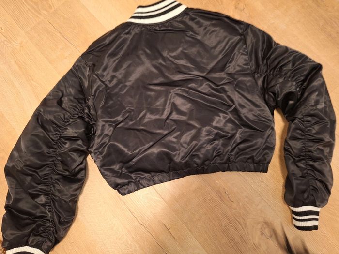 Veste bomber bershka noir - photo numéro 3