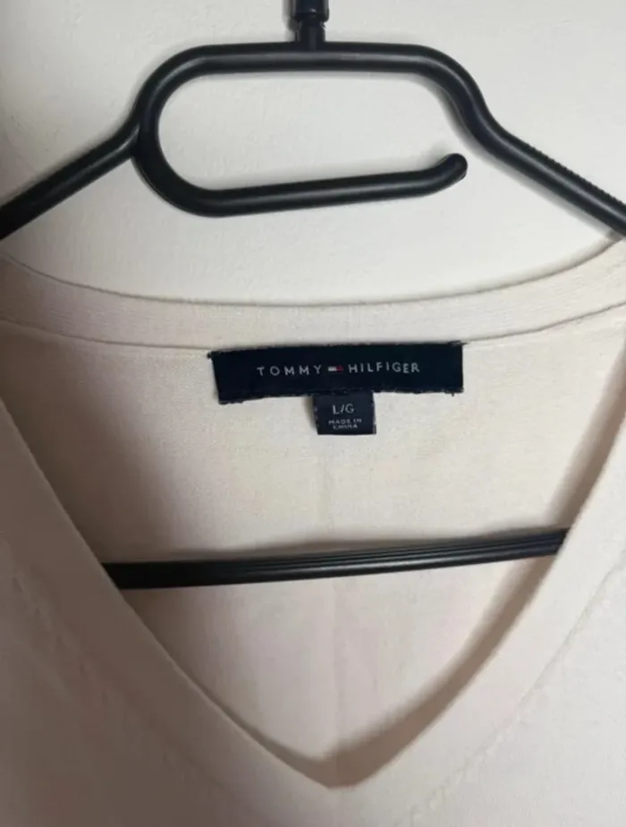 💥 Magnifique pull Col V Tommy Hilfiger - T/M 💥 - photo numéro 4