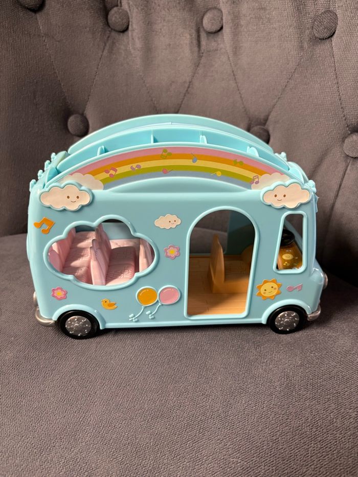 Bus arc en ciel Sylvanian comme neuf - photo numéro 3